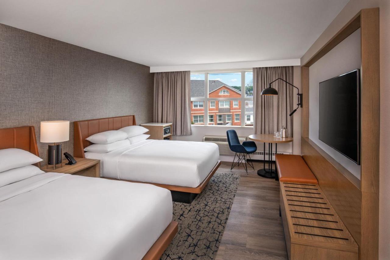 Sheraton Portsmouth Harborside Hotel Exteriör bild