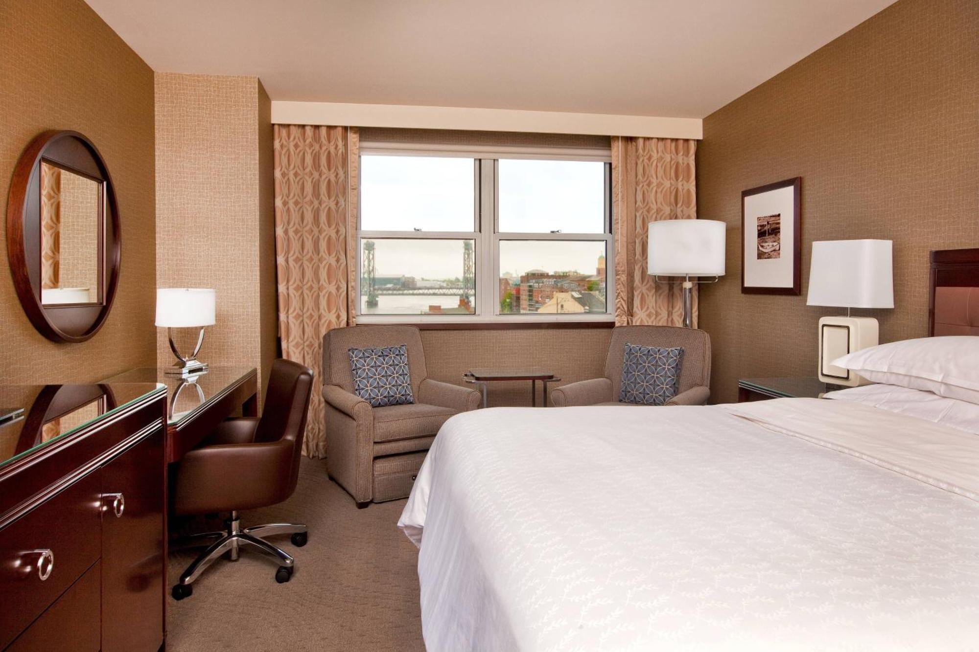 Sheraton Portsmouth Harborside Hotel Exteriör bild