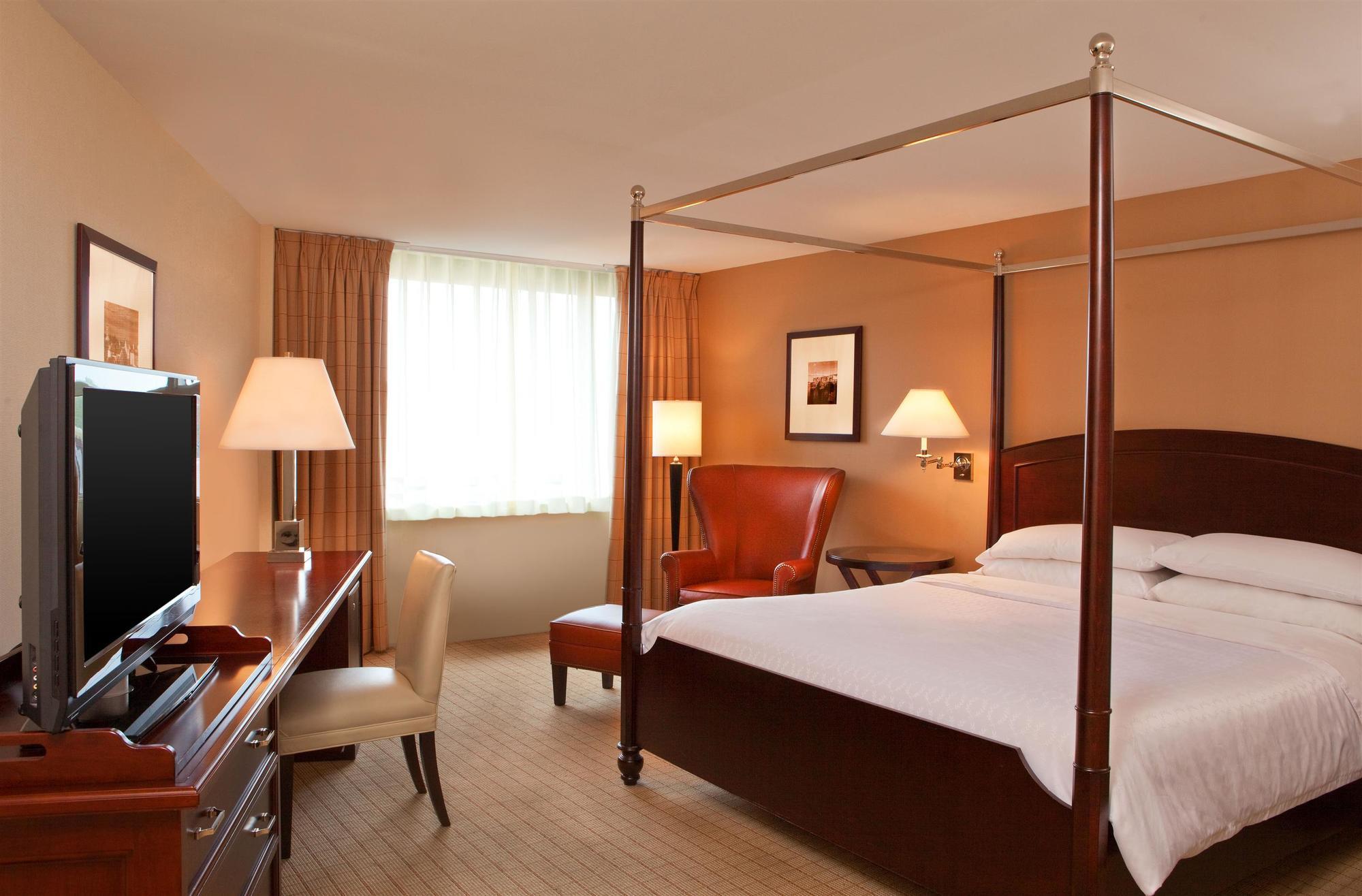Sheraton Portsmouth Harborside Hotel Rum bild